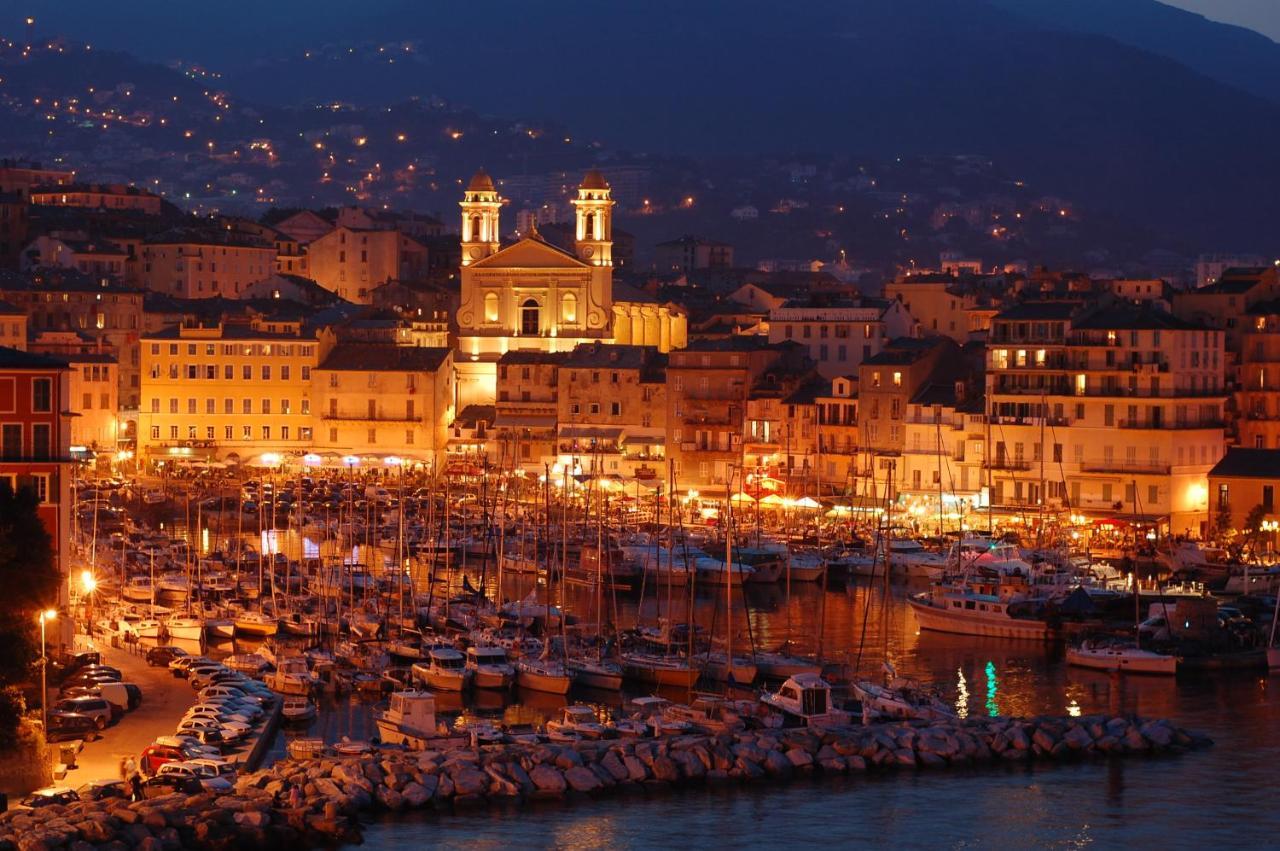 Apartamento Beau T2 Sur Le Vieux Port, Centre De Bastia Bastia  Exterior foto